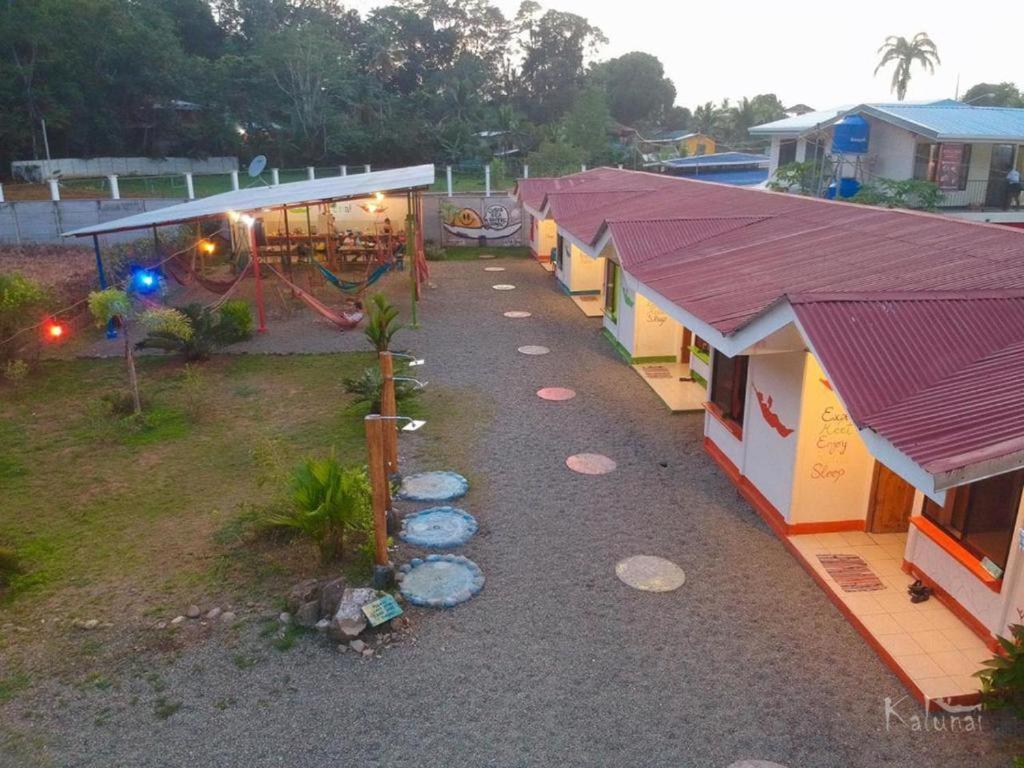 Kalunay Hostel Puerto Viejo de Talamanca Bagian luar foto