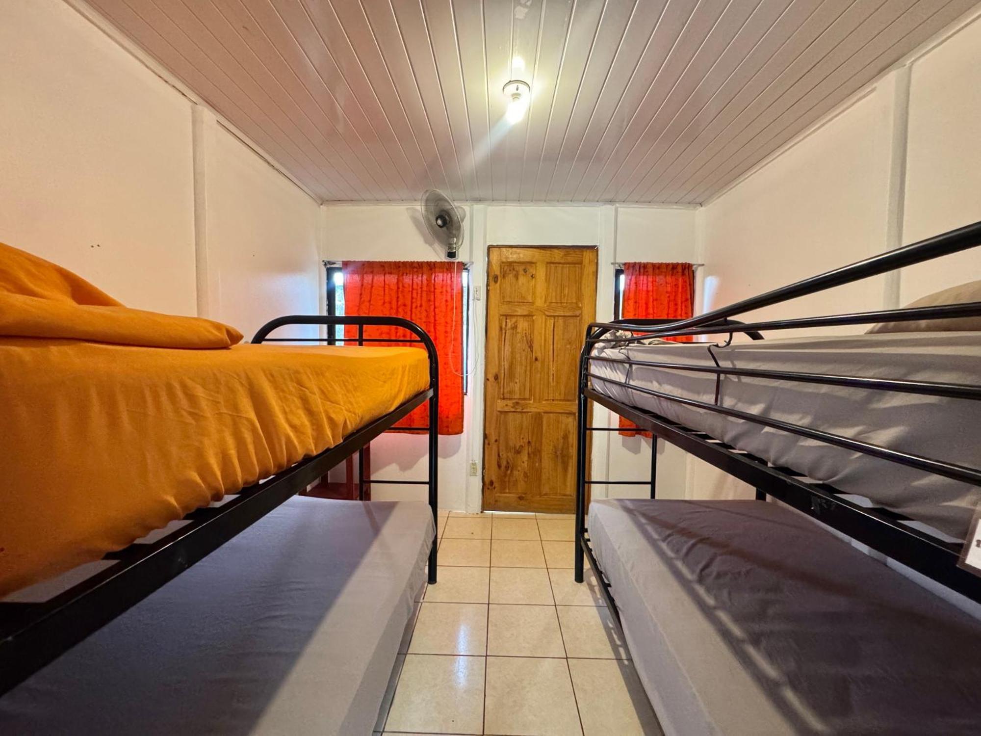 Kalunay Hostel Puerto Viejo de Talamanca Bagian luar foto